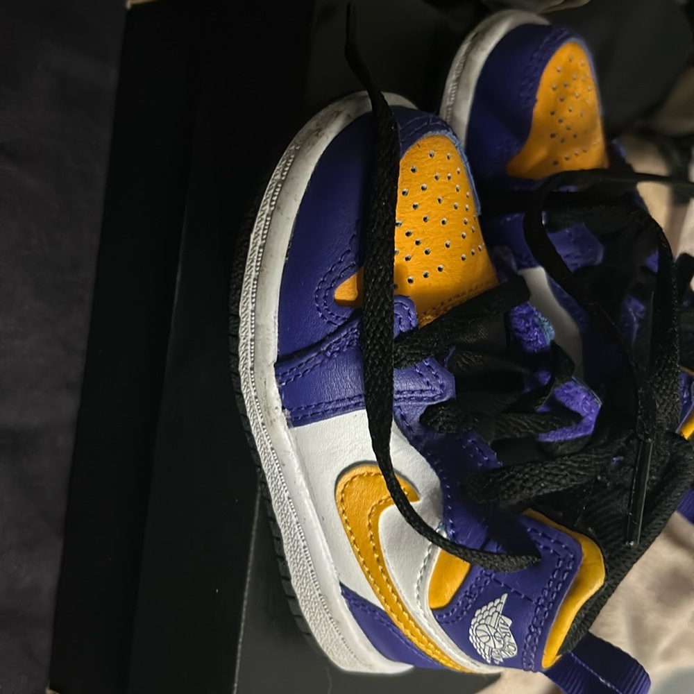 Jordan 1s lakers colors 5C toddlers